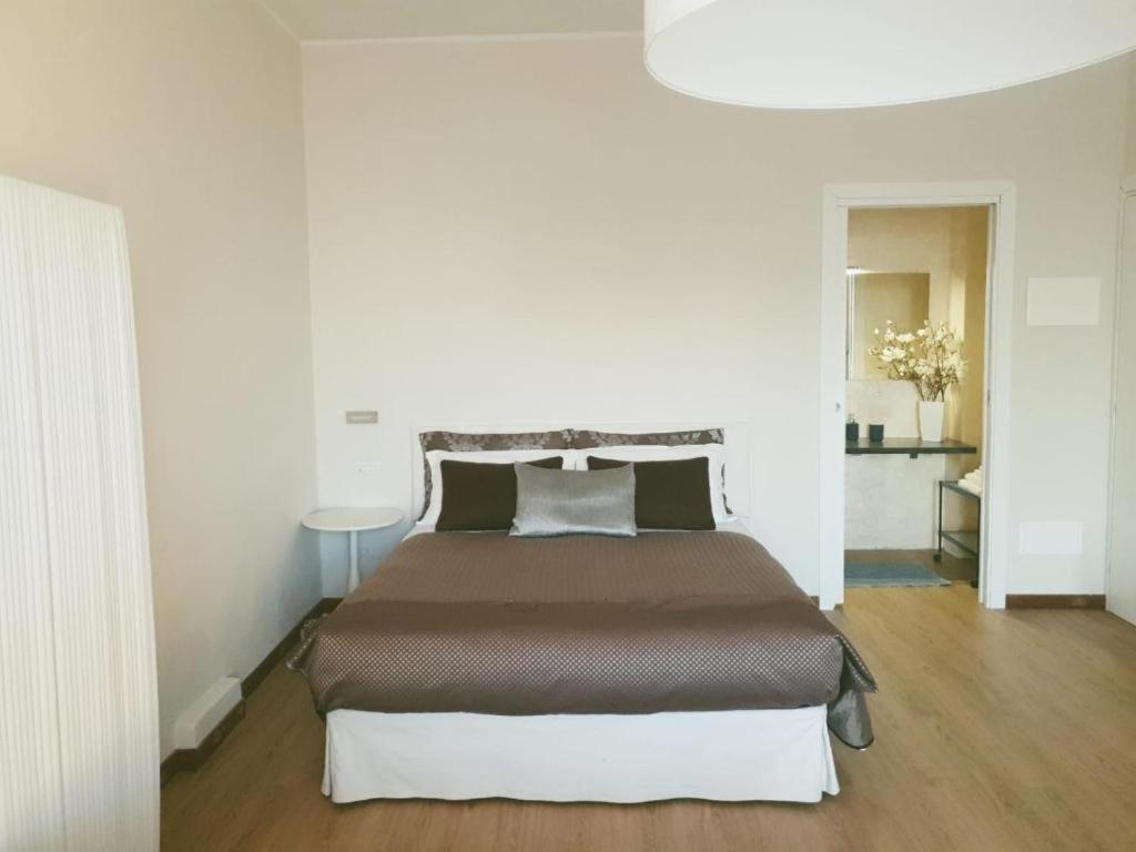 Cute And Cozy Apartment Train Station Bergamo Bagian luar foto
